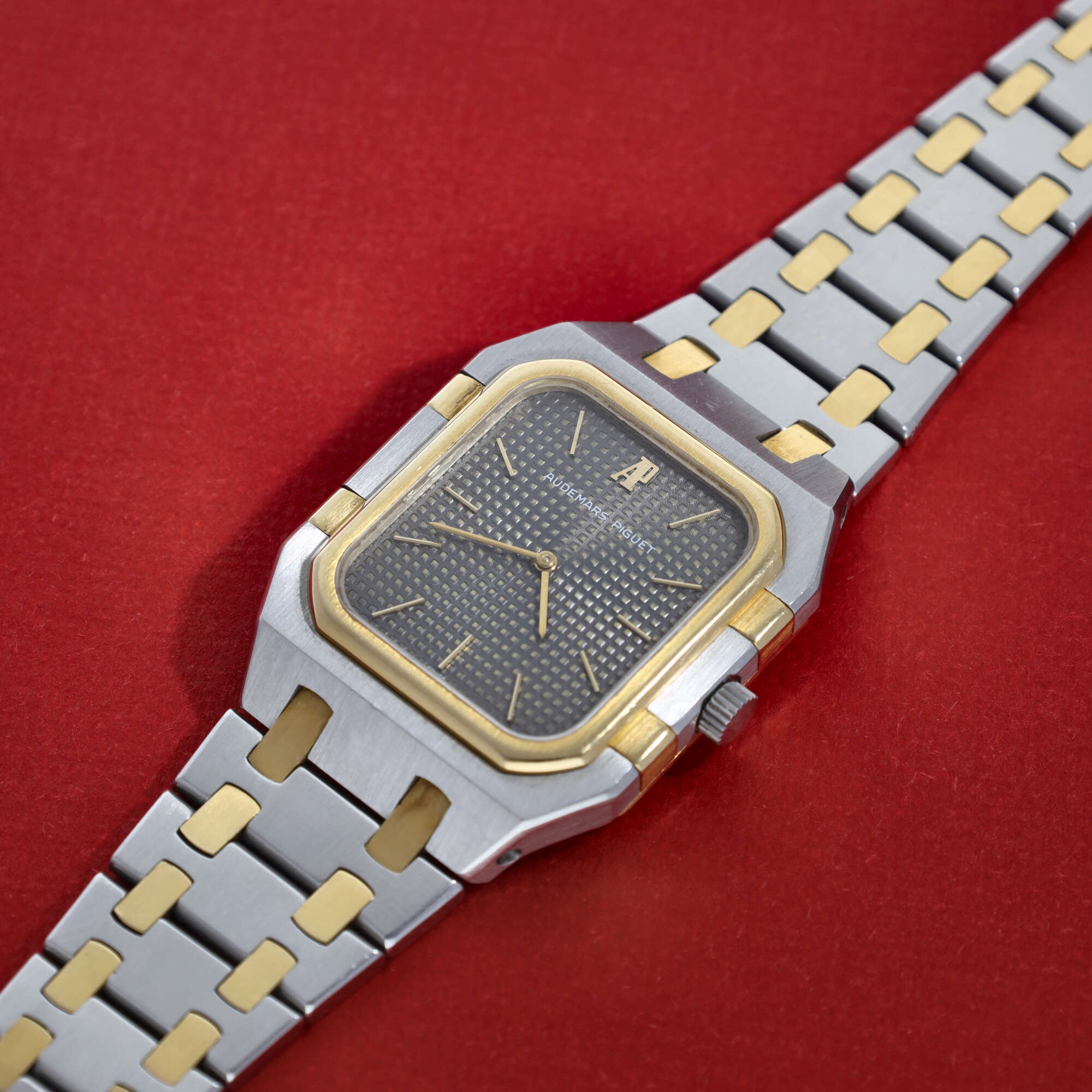 Audemars Piguet Royal Oak Ref. 6009SA Rectangular Quartz Grey Dial