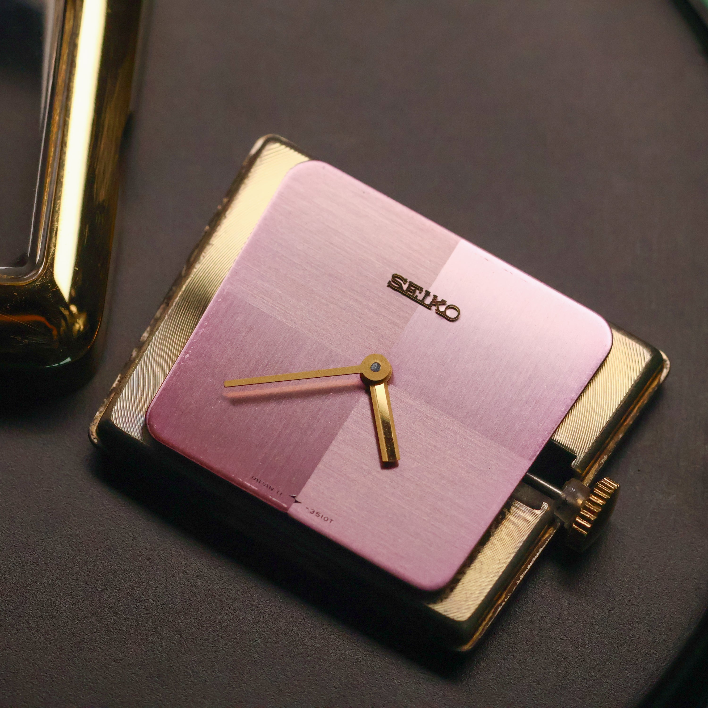 Seiko Trapezoid Ref. 11-4250 Gold Plated Salmon Dial