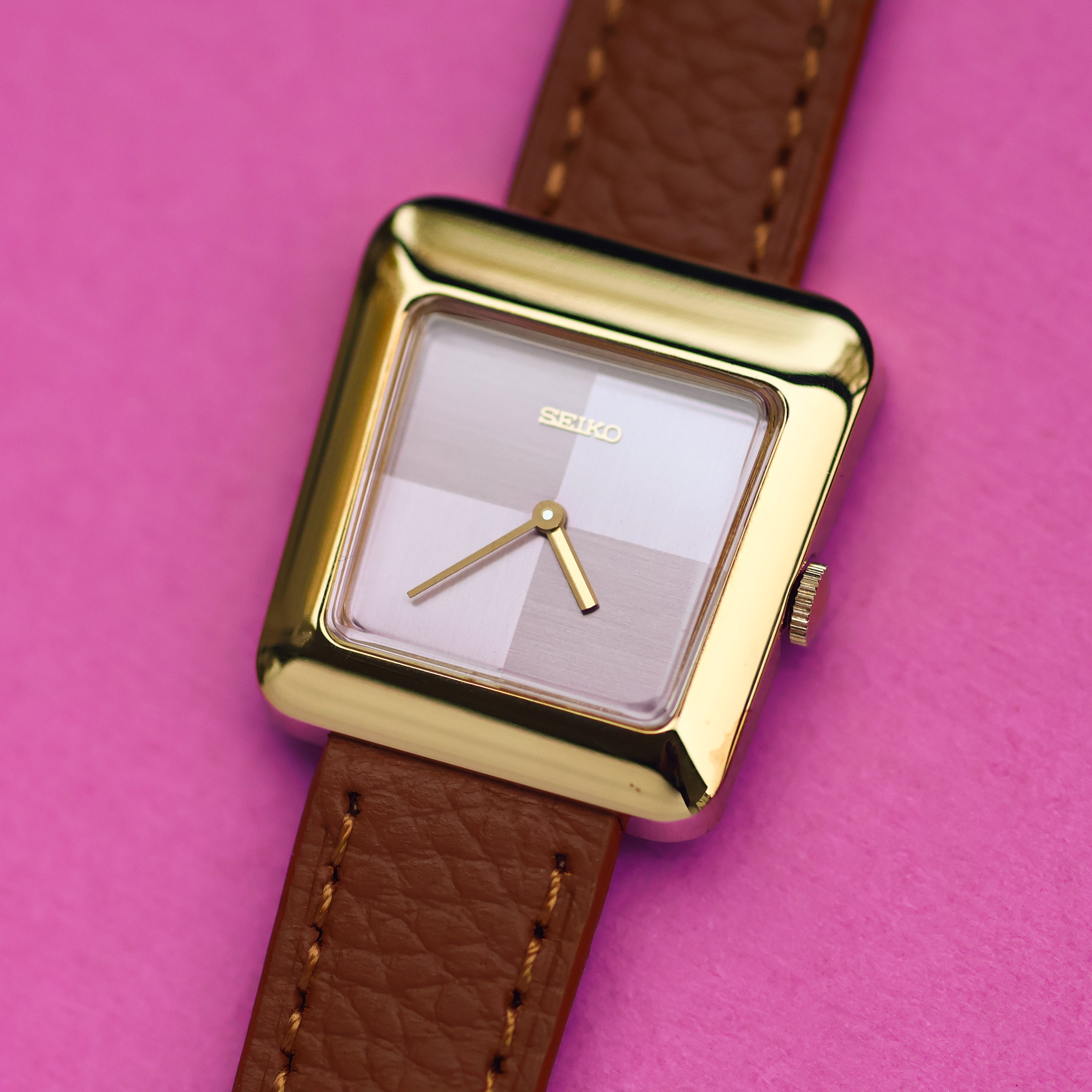 Seiko Trapezoid Ref. 11-4250 Gold Plated Salmon Dial