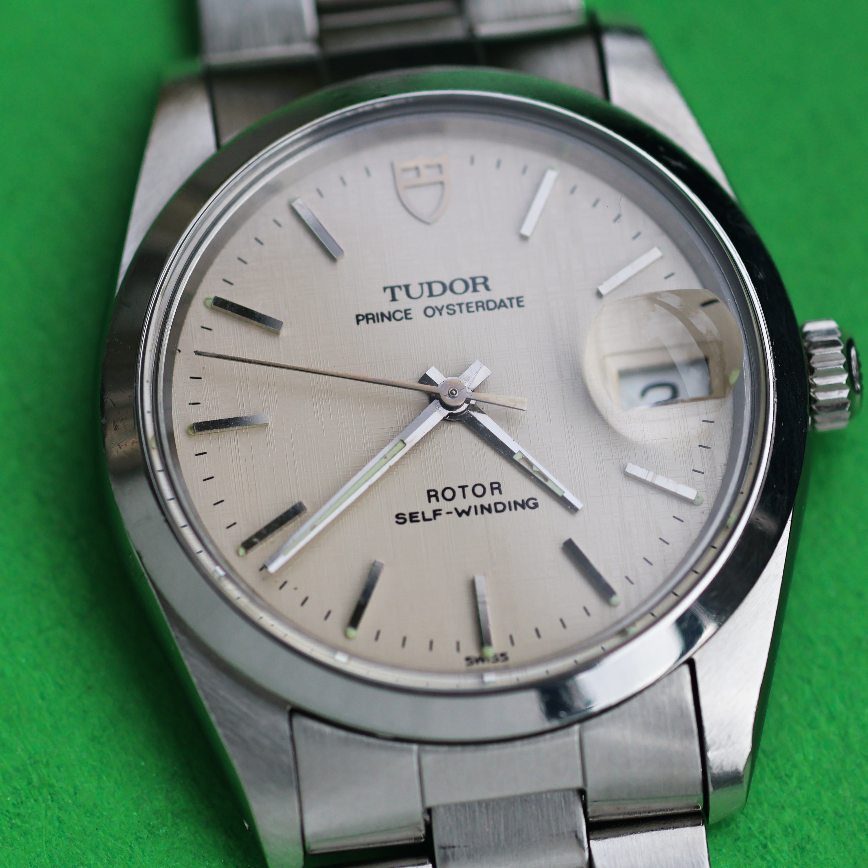 Tudor Oysterdate Ref. 74000N Linen Dial