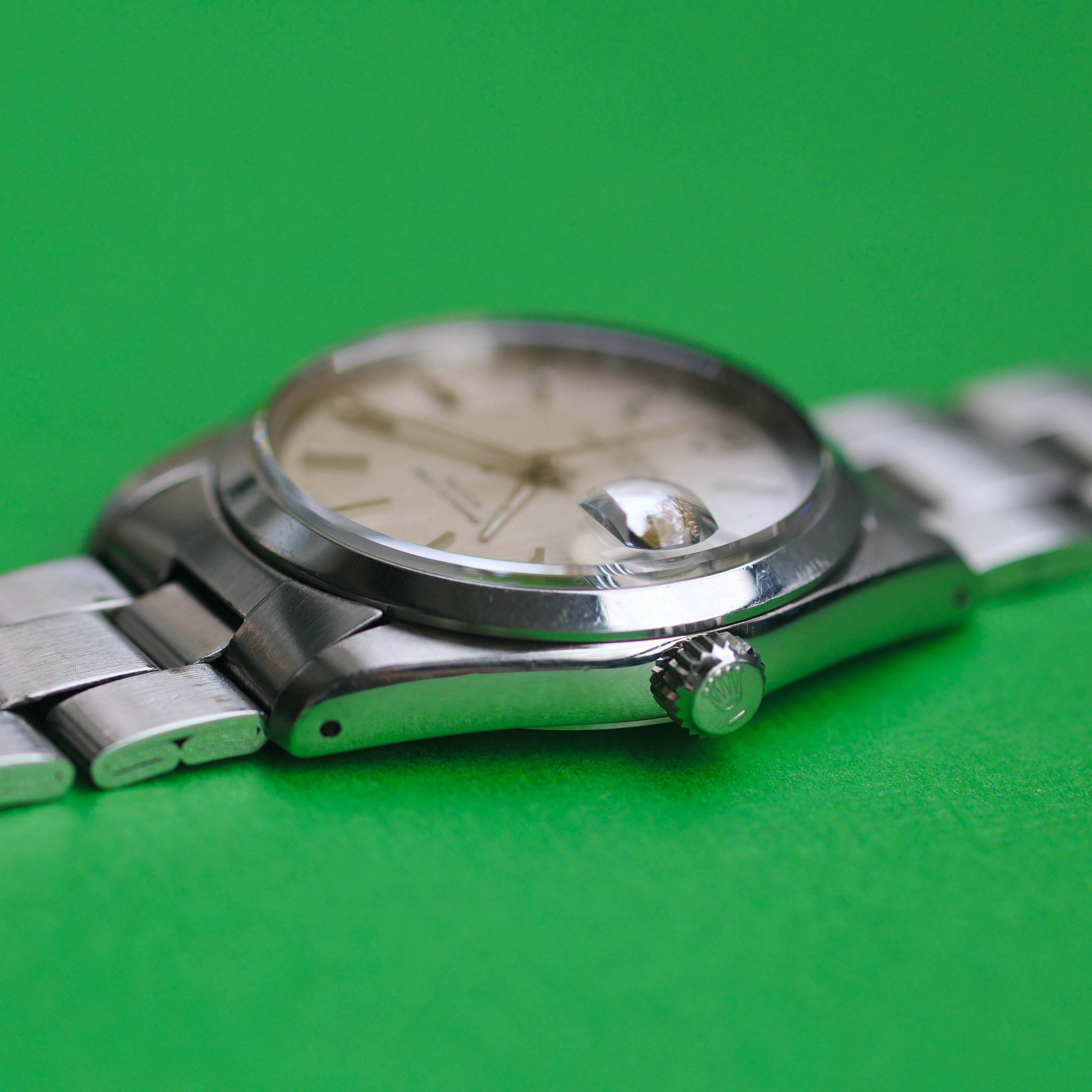 Tudor Oysterdate Ref. 74000N Linen Dial