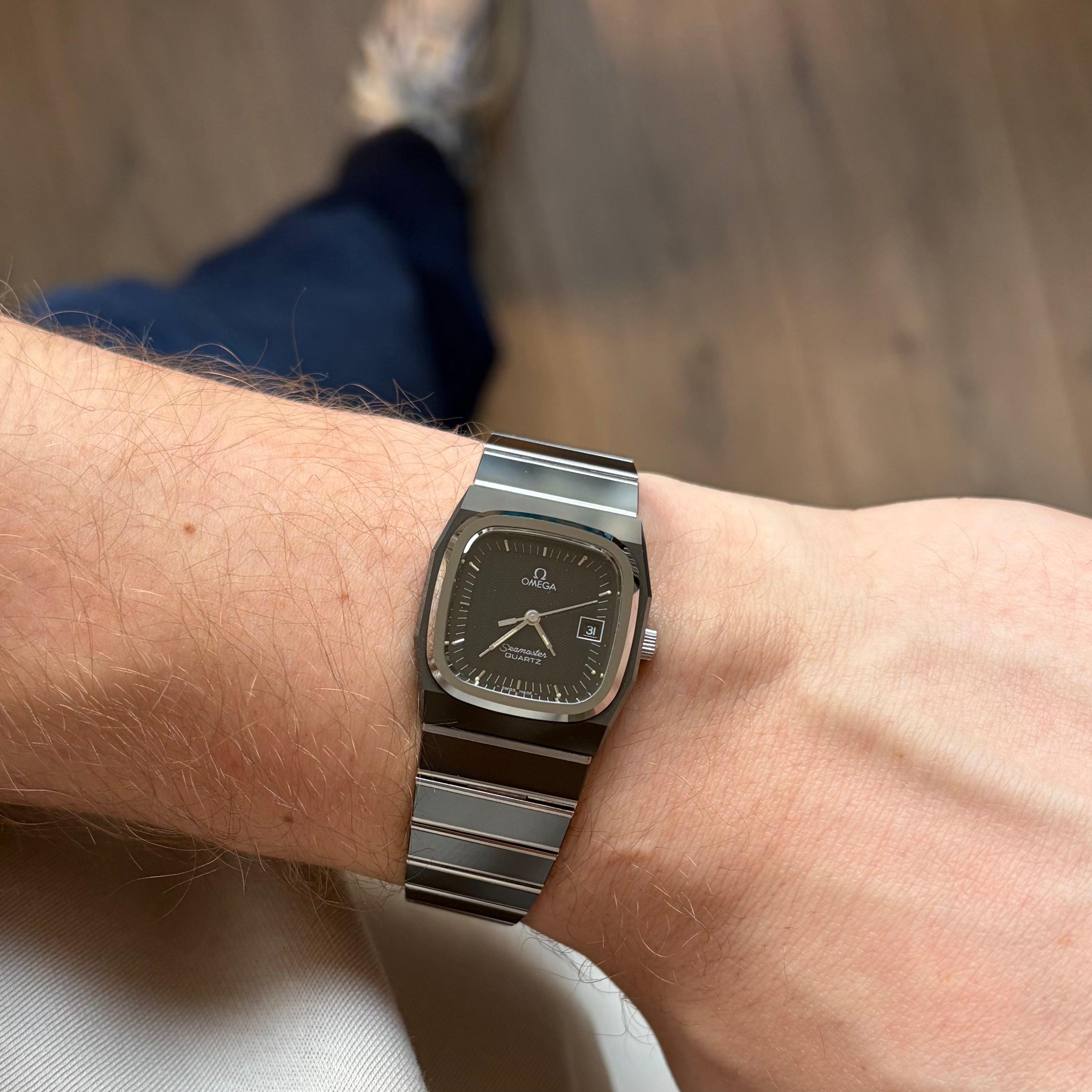 Omega Black Tulip Ceramic Ref. 1960249 Ladies