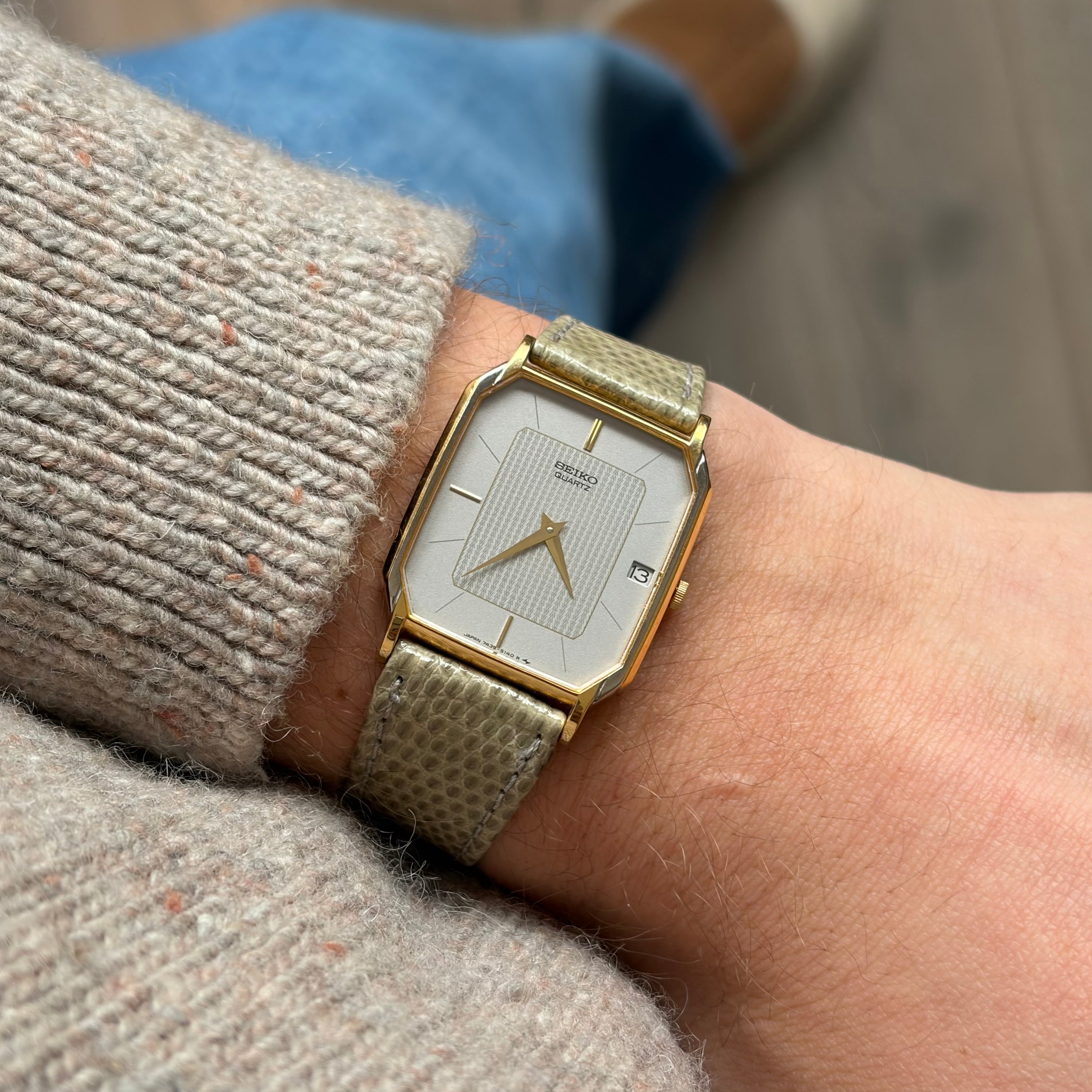 Seiko Two-Tone Ref. 7439-5090 NOS Silver Dial 'V-Detail'