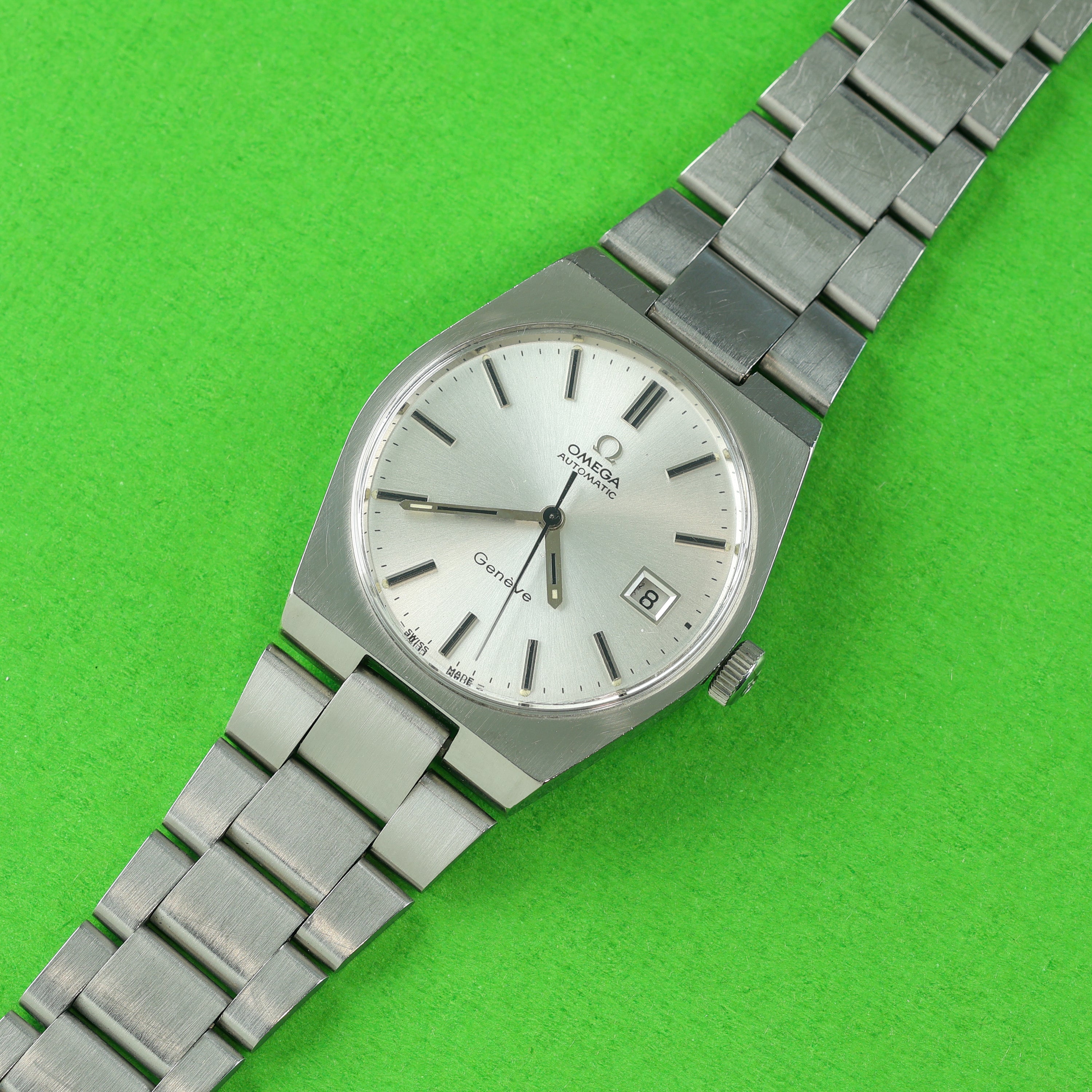 Omega Genève Ref. 166.099 Silver Dial