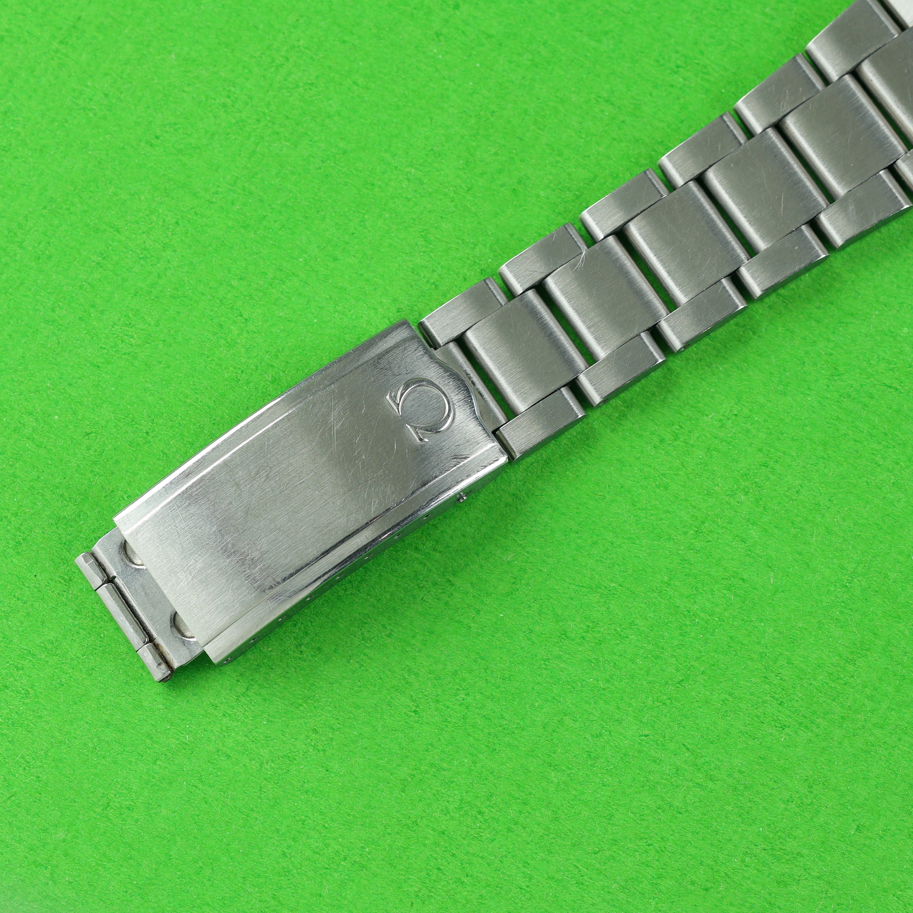 Omega Genève Ref. 166.099 Silver Dial