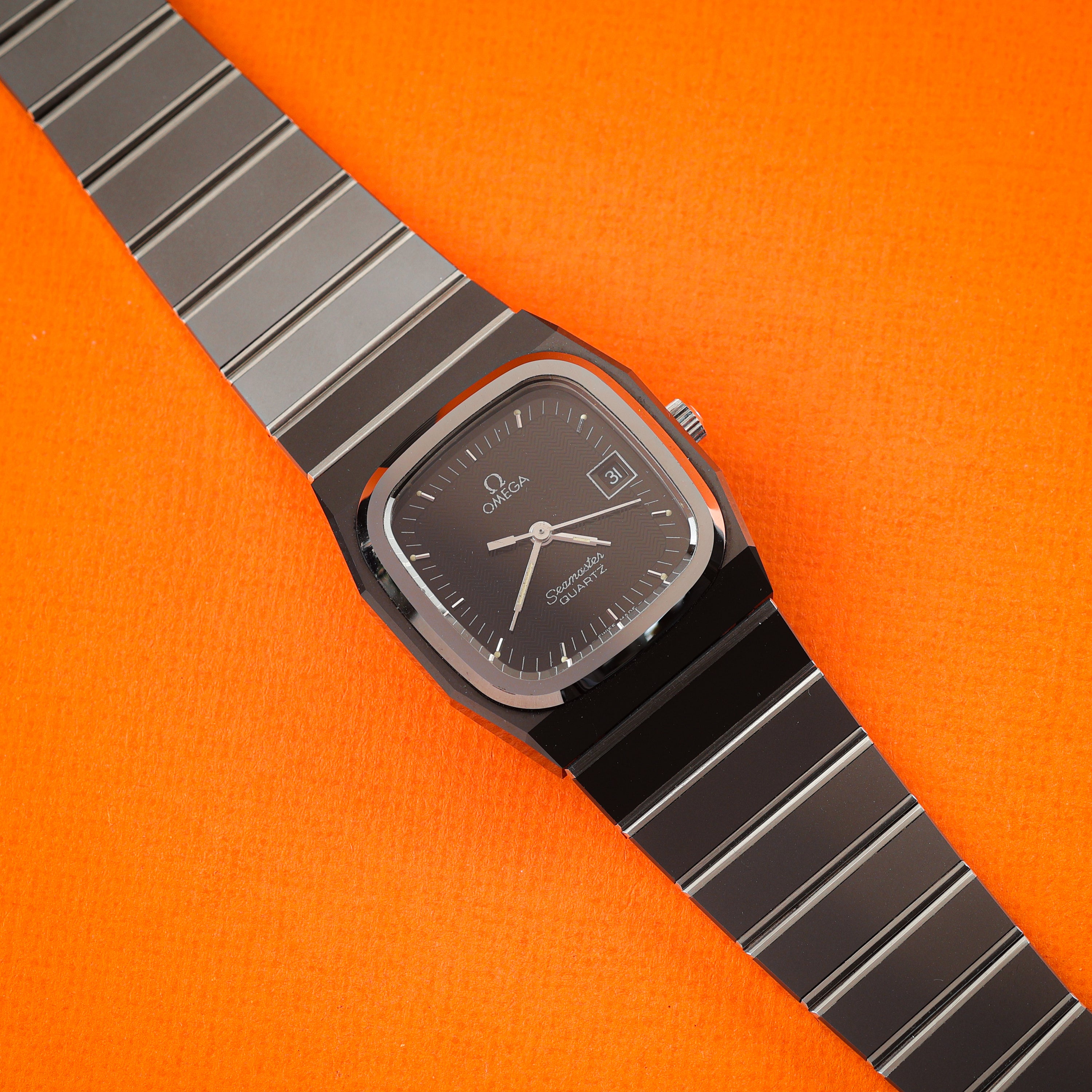 Omega Black Tulip Ceramic Ref. 1960249 Ladies