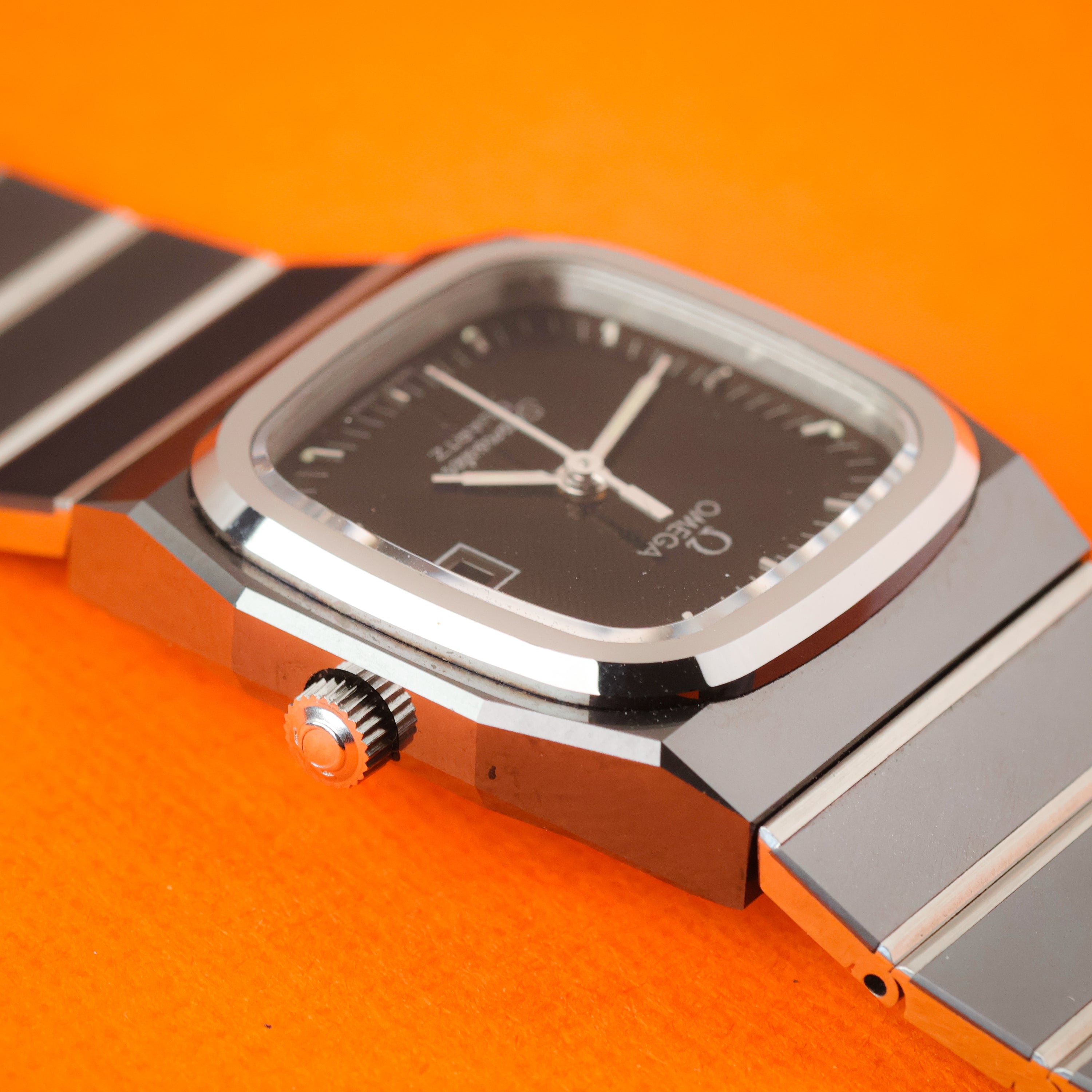 Omega Black Tulip Ceramic Ref. 1960249 Ladies