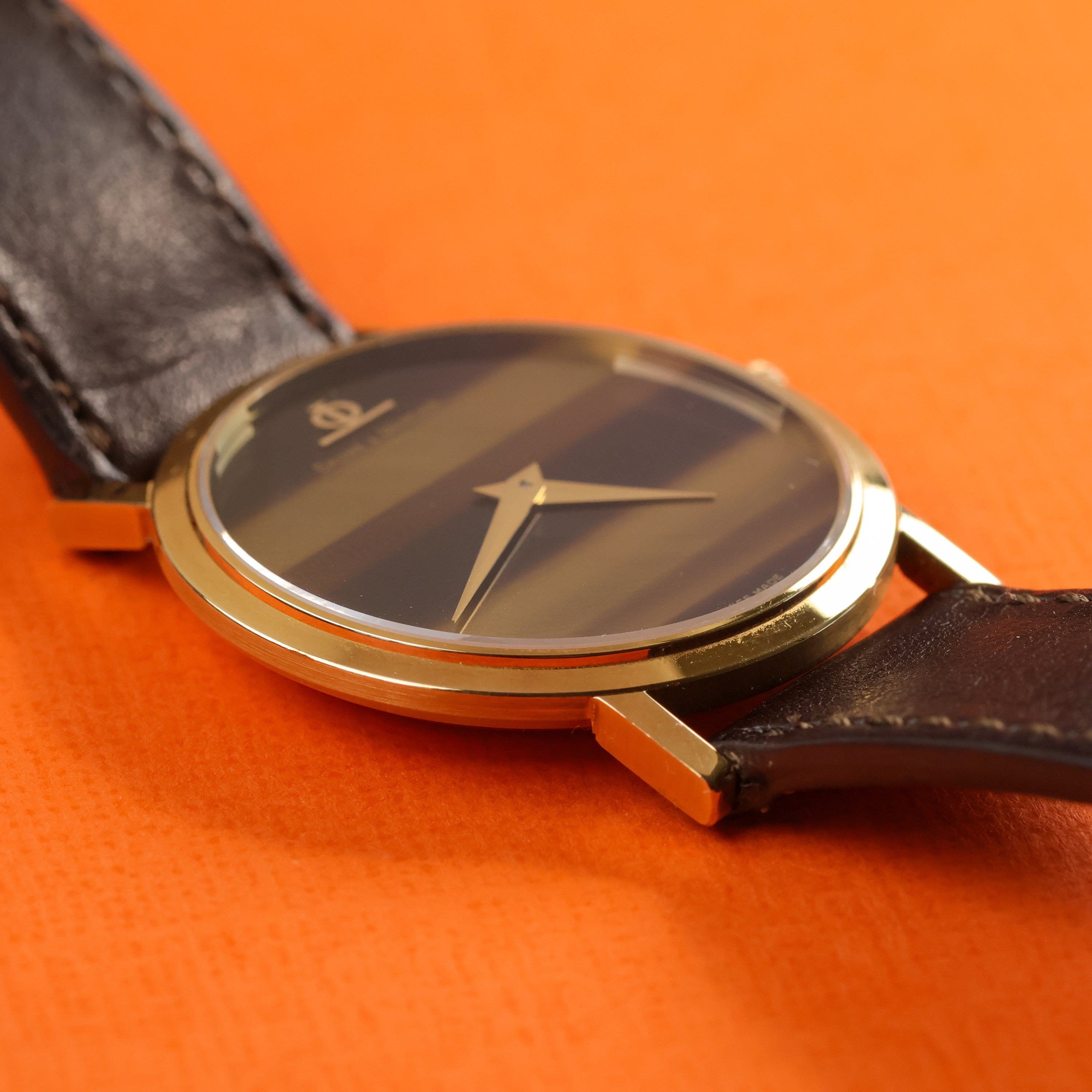 Baume & Mercier Ref. 35130 18K Yellow Gold "Tigereye" Dial