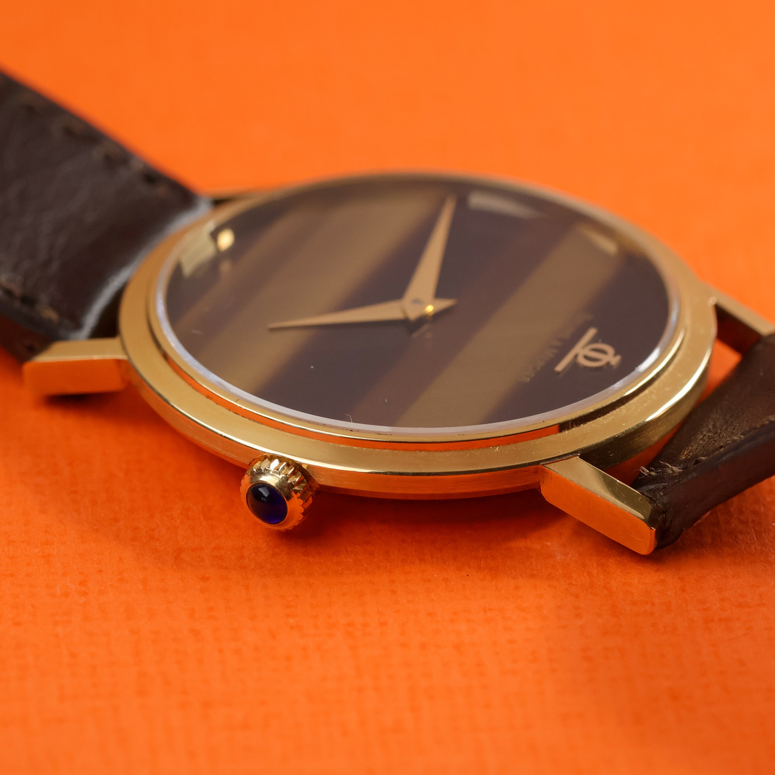 Baume & Mercier Ref. 35130 18K Yellow Gold "Tigereye" Dial