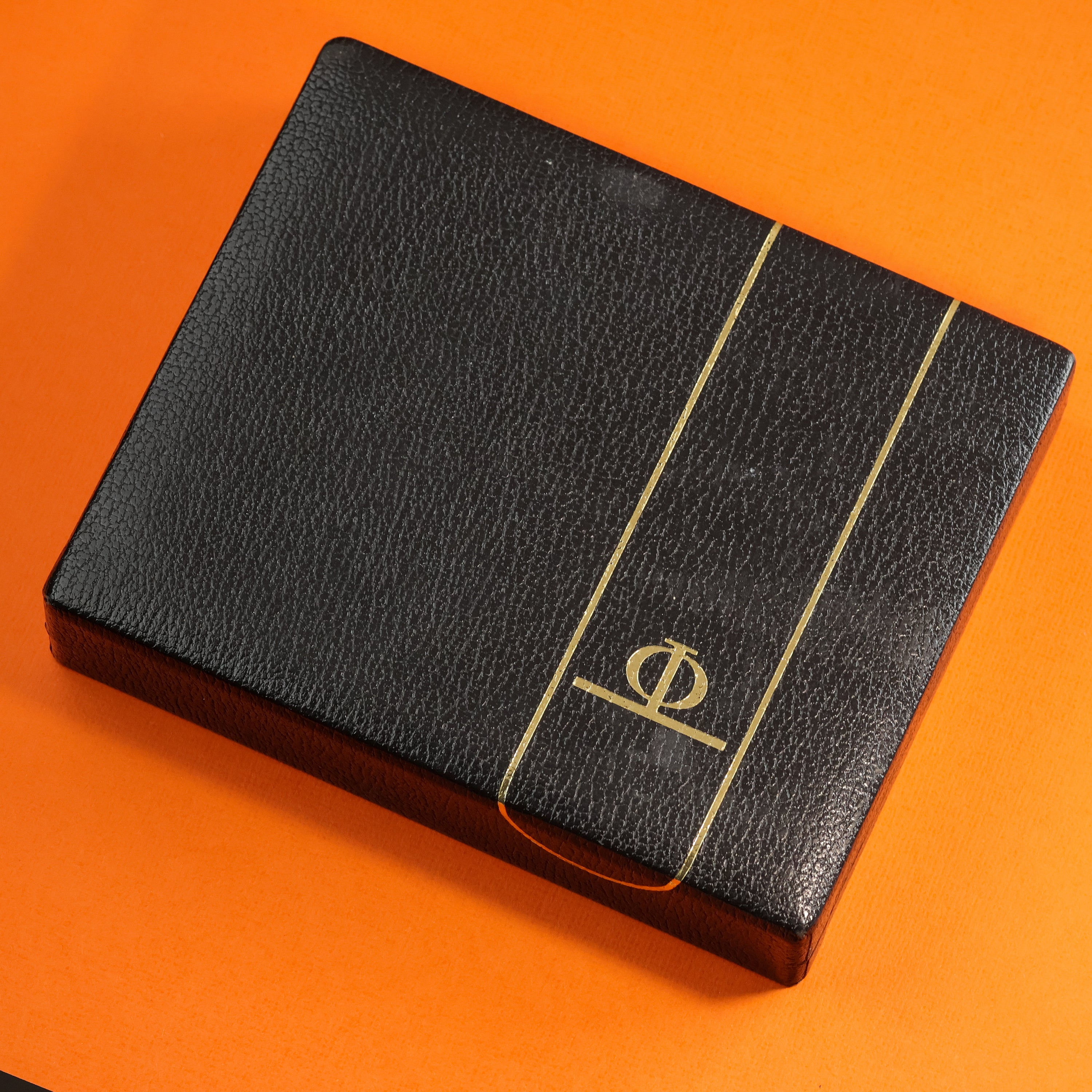 Baume & Mercier Ref. 35130 18K Yellow Gold "Tigereye" Dial