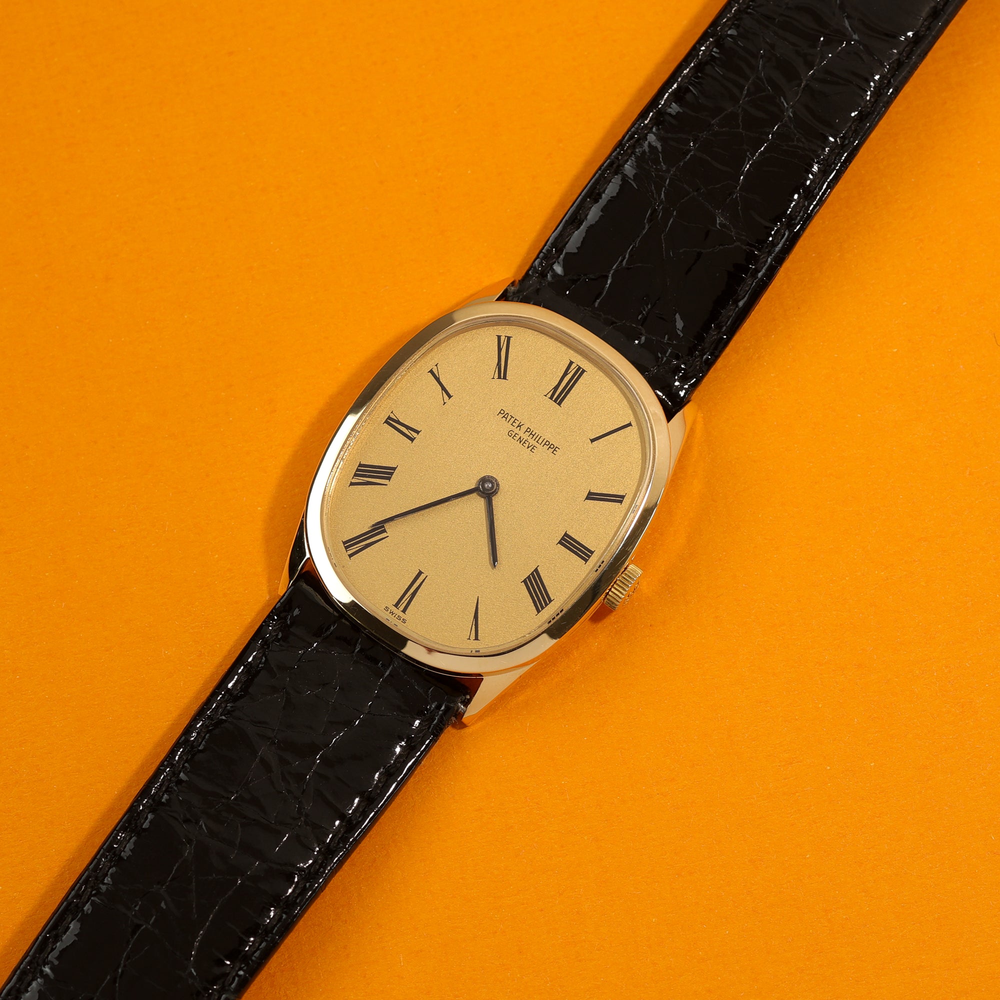 Patek Philippe Ellipse Ref. 3546 18K Yellow Gold Box and Papers