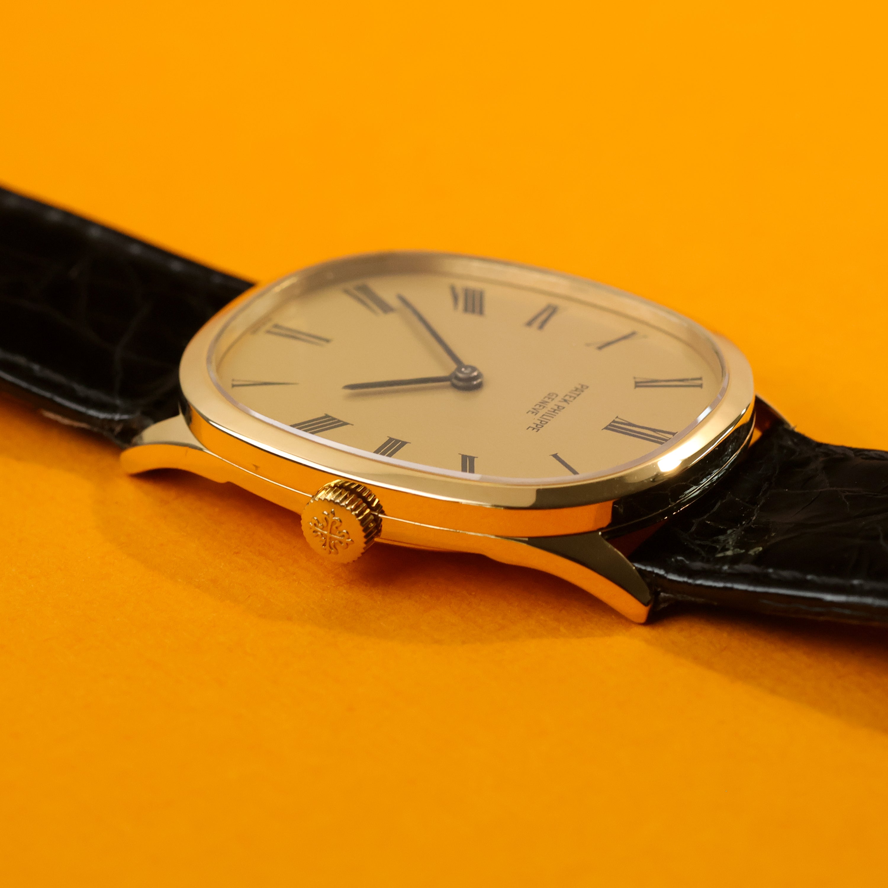 Patek Philippe Ellipse Ref. 3546 18K Yellow Gold Box and Papers