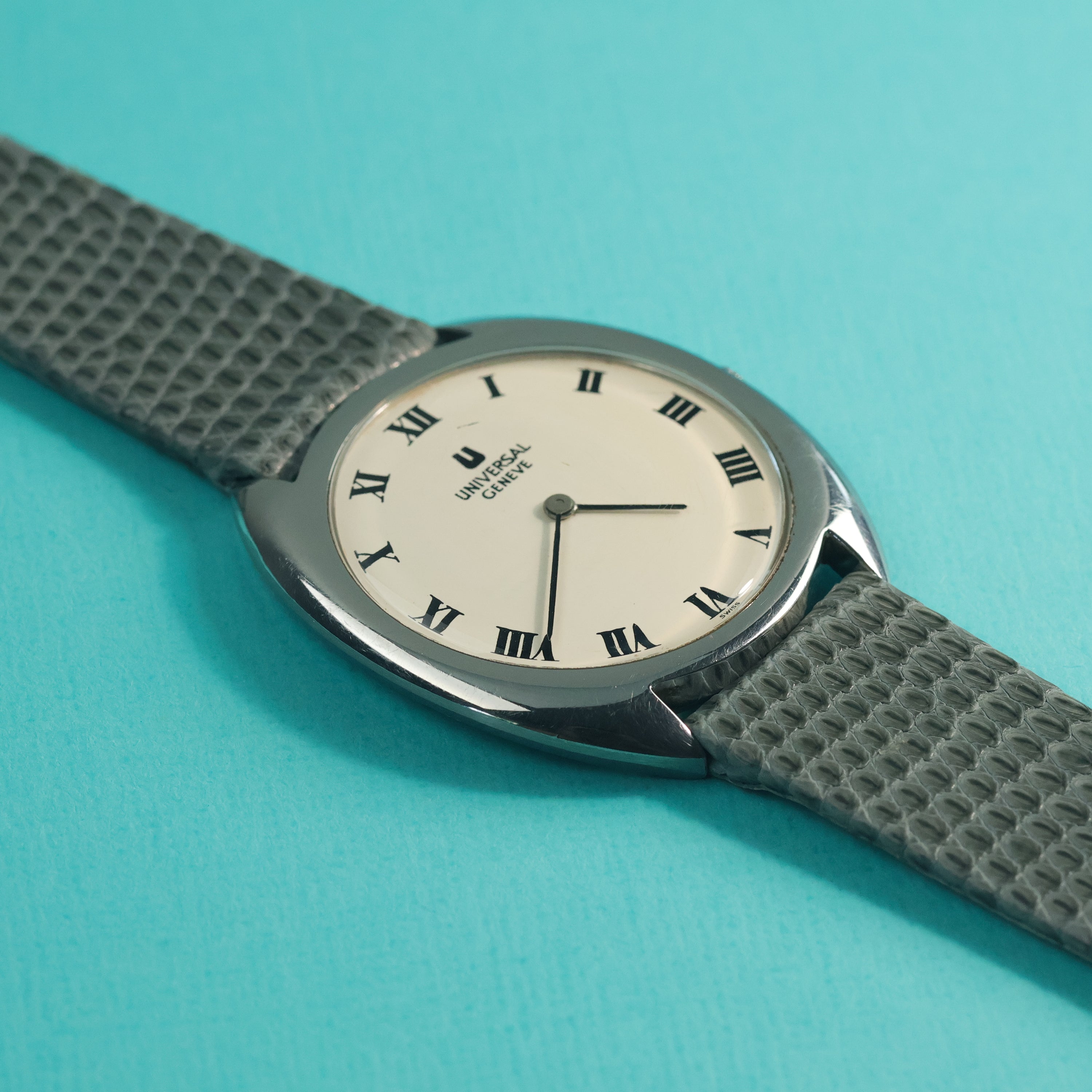 Universal Genève Ref. 842111 Cream Dial