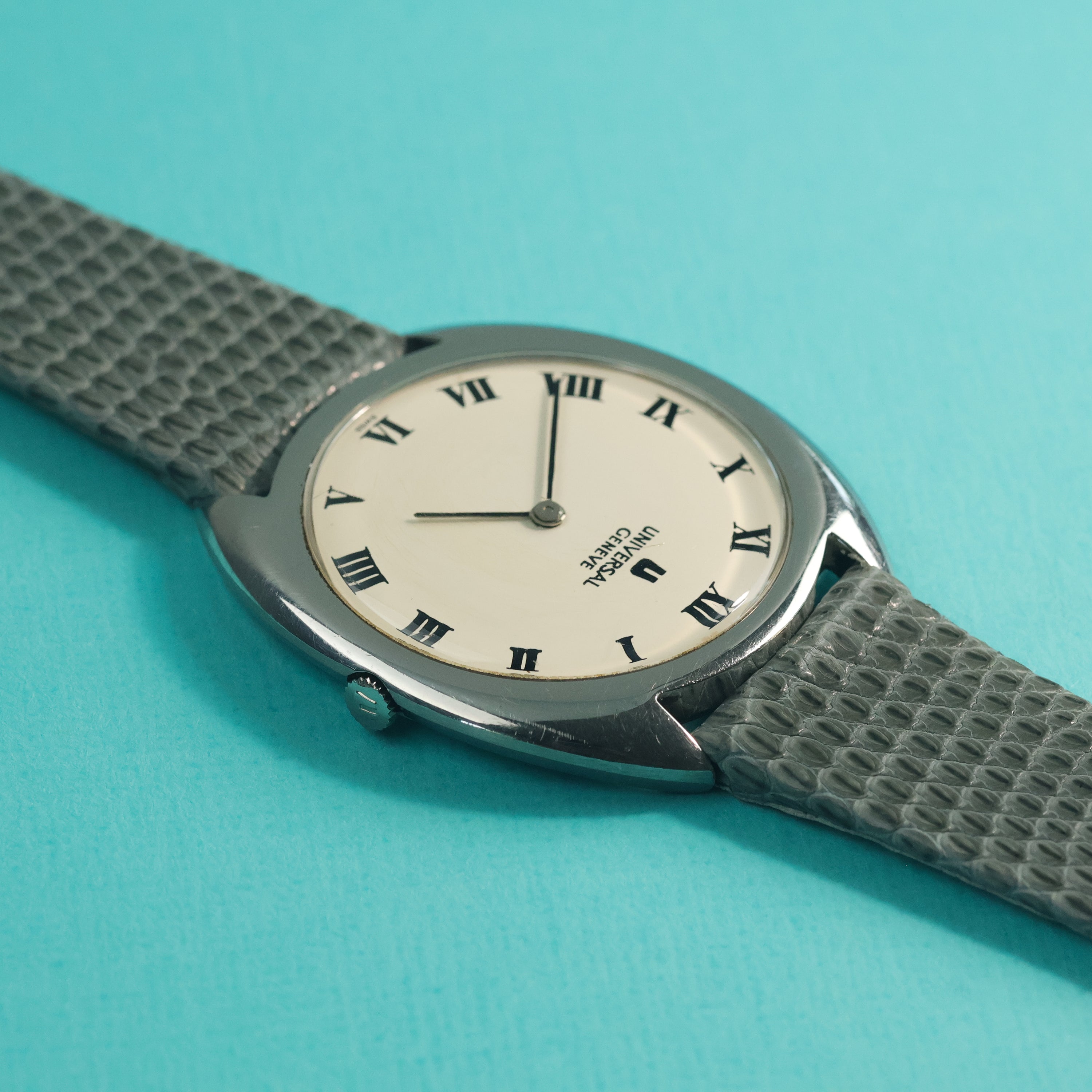 Universal Genève Ref. 842111 Cream Dial