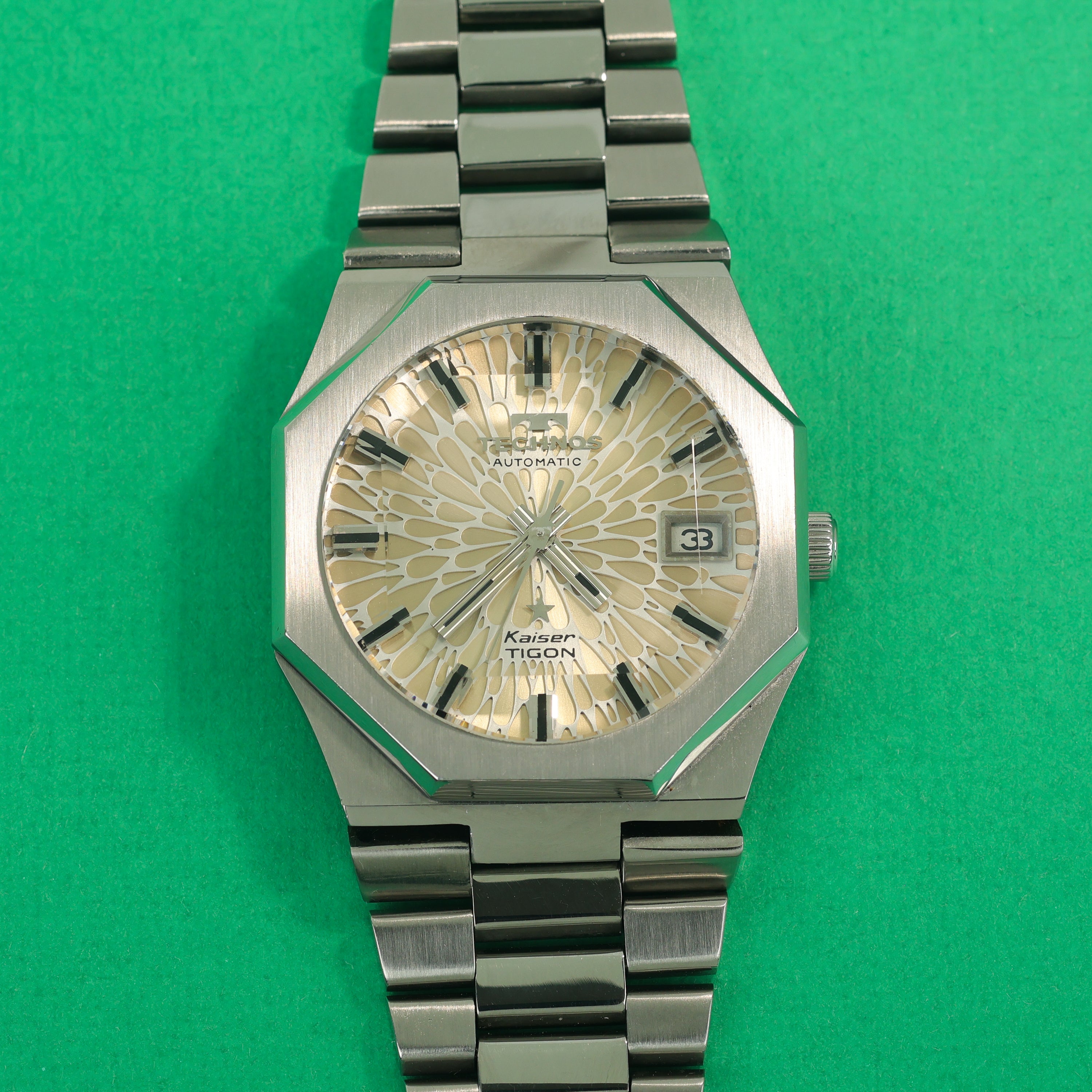 Technos Kaiser Tigon Automatic Cream 'Kaleidoscope' Dial