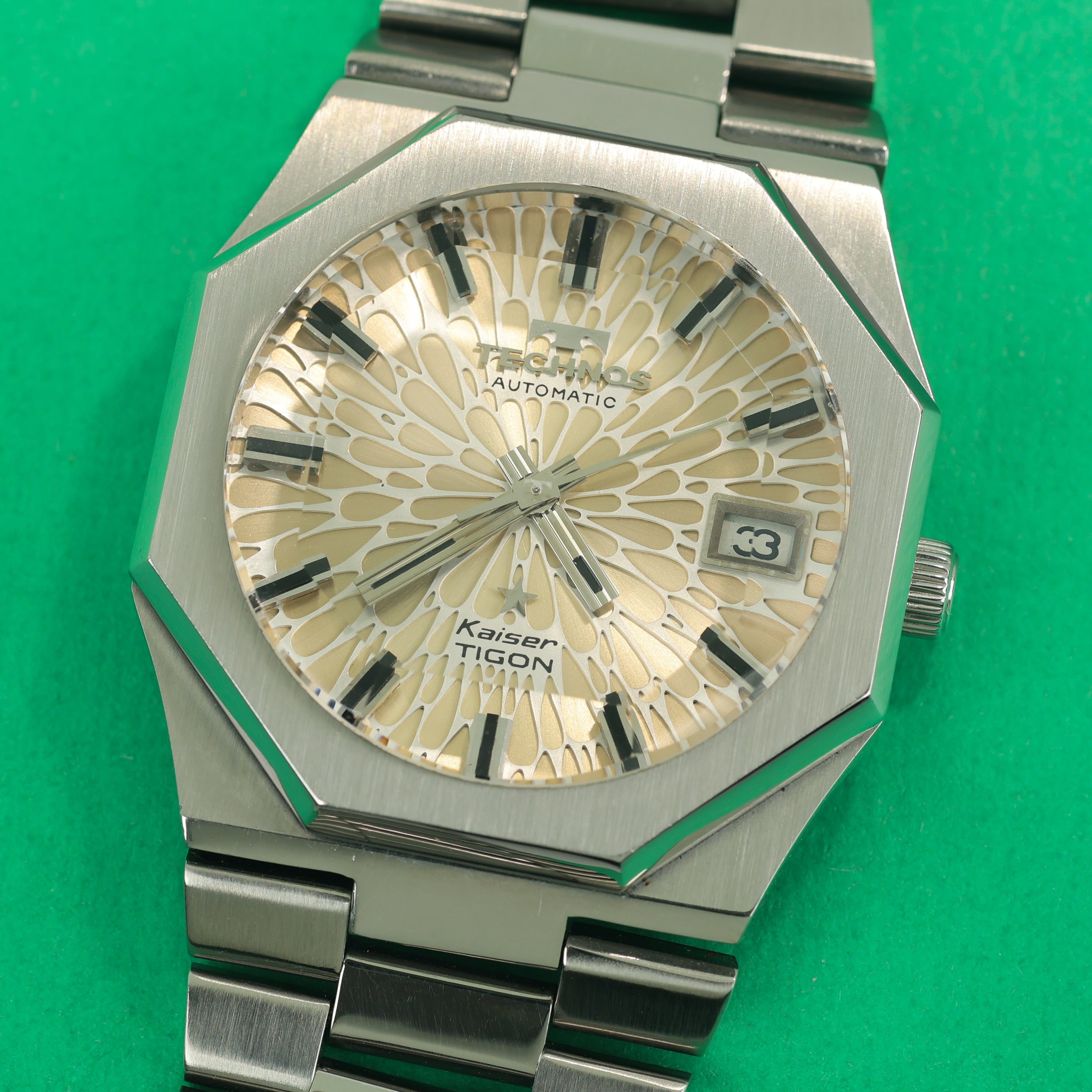 Technos Kaiser Tigon Automatic Cream 'Kaleidoscope' Dial