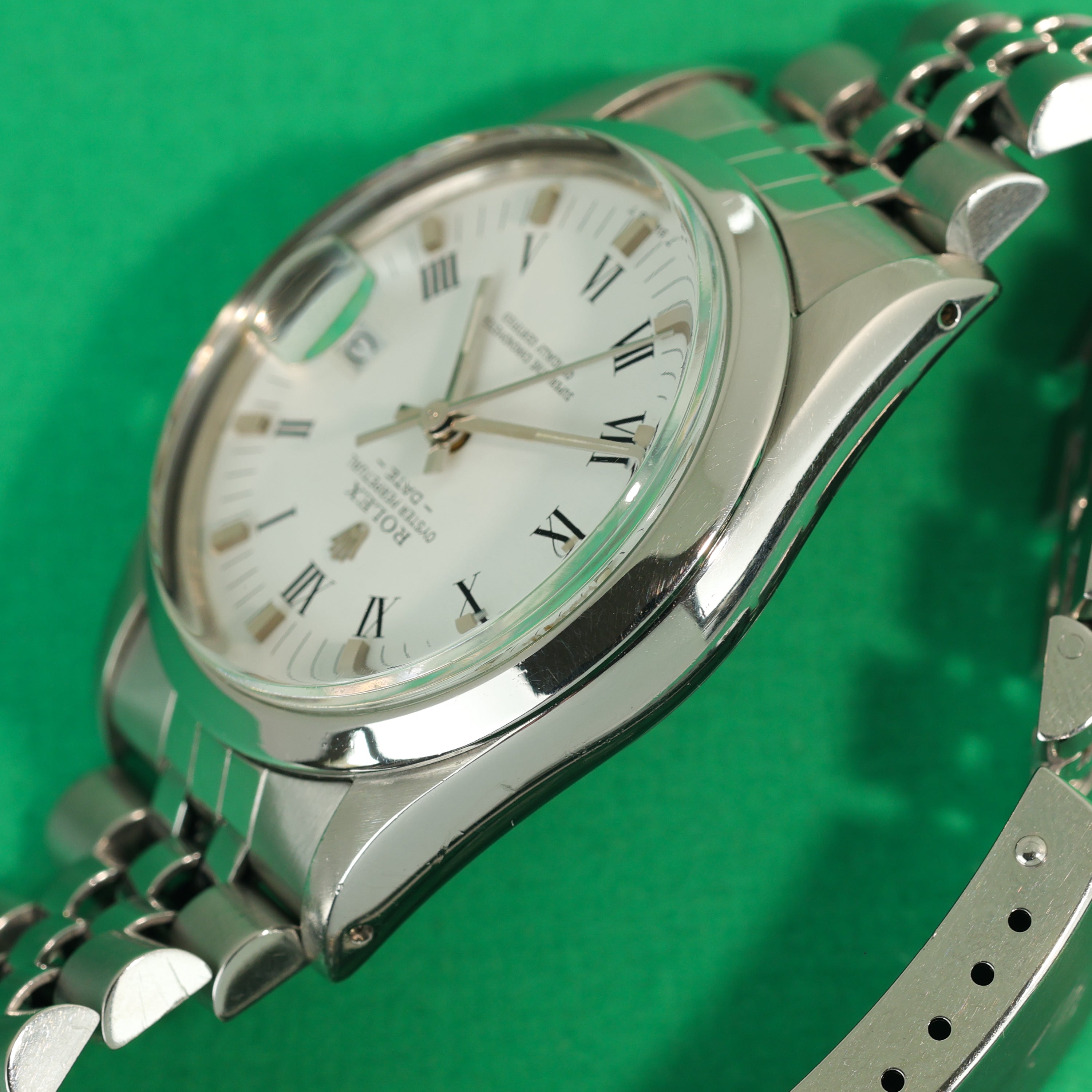 Rolex Oyster Perpetual Date Ref. 15000 White Roman Dial