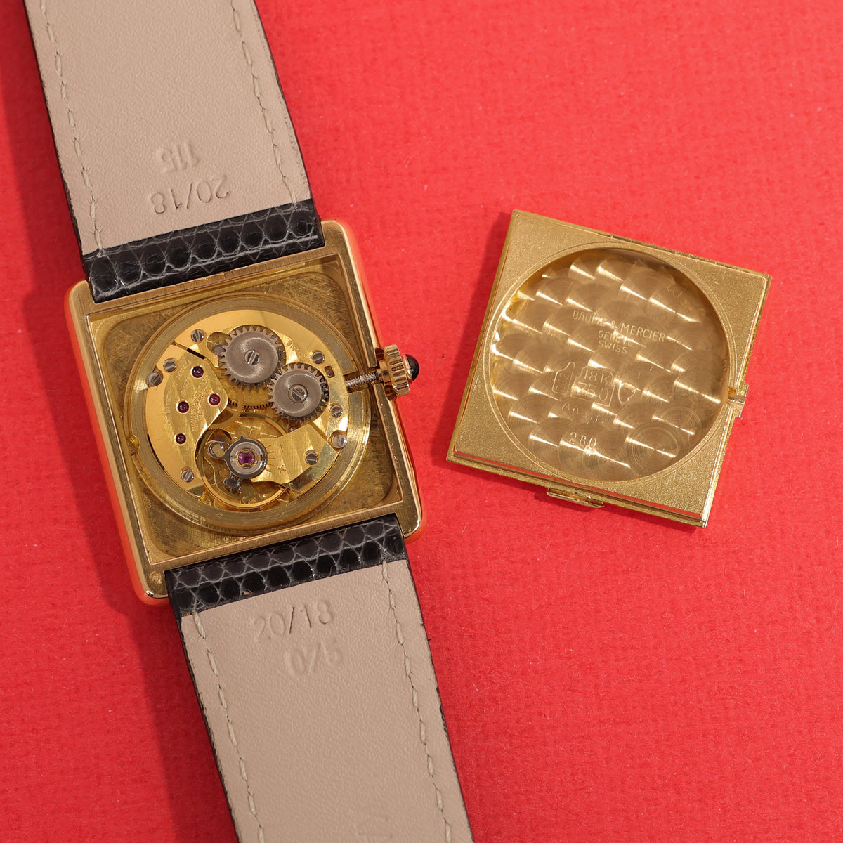Baume & Mercier Squared Ref. 37236 18K Yellow Gold