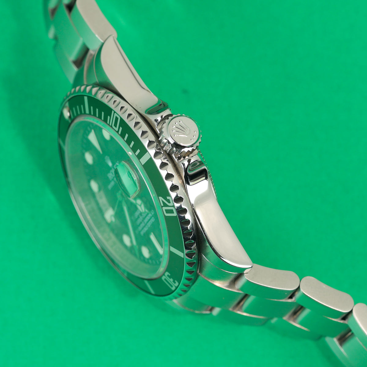 Rolex Submariner Ref. 16610LV 'Kermit' Box and Papers