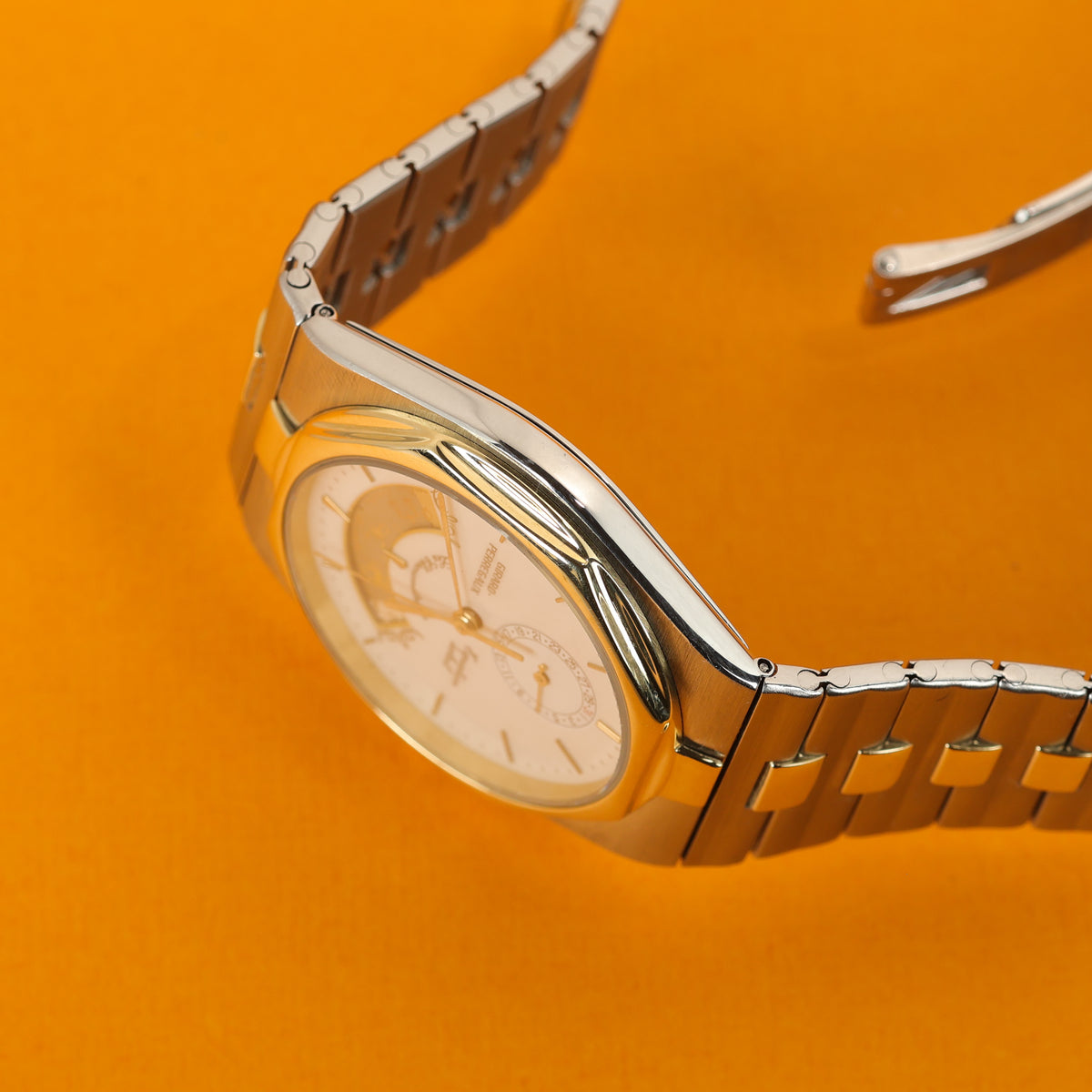 Girard Perregaux Ref. 4266-4 Equation Soleil Zodiac Date Disc