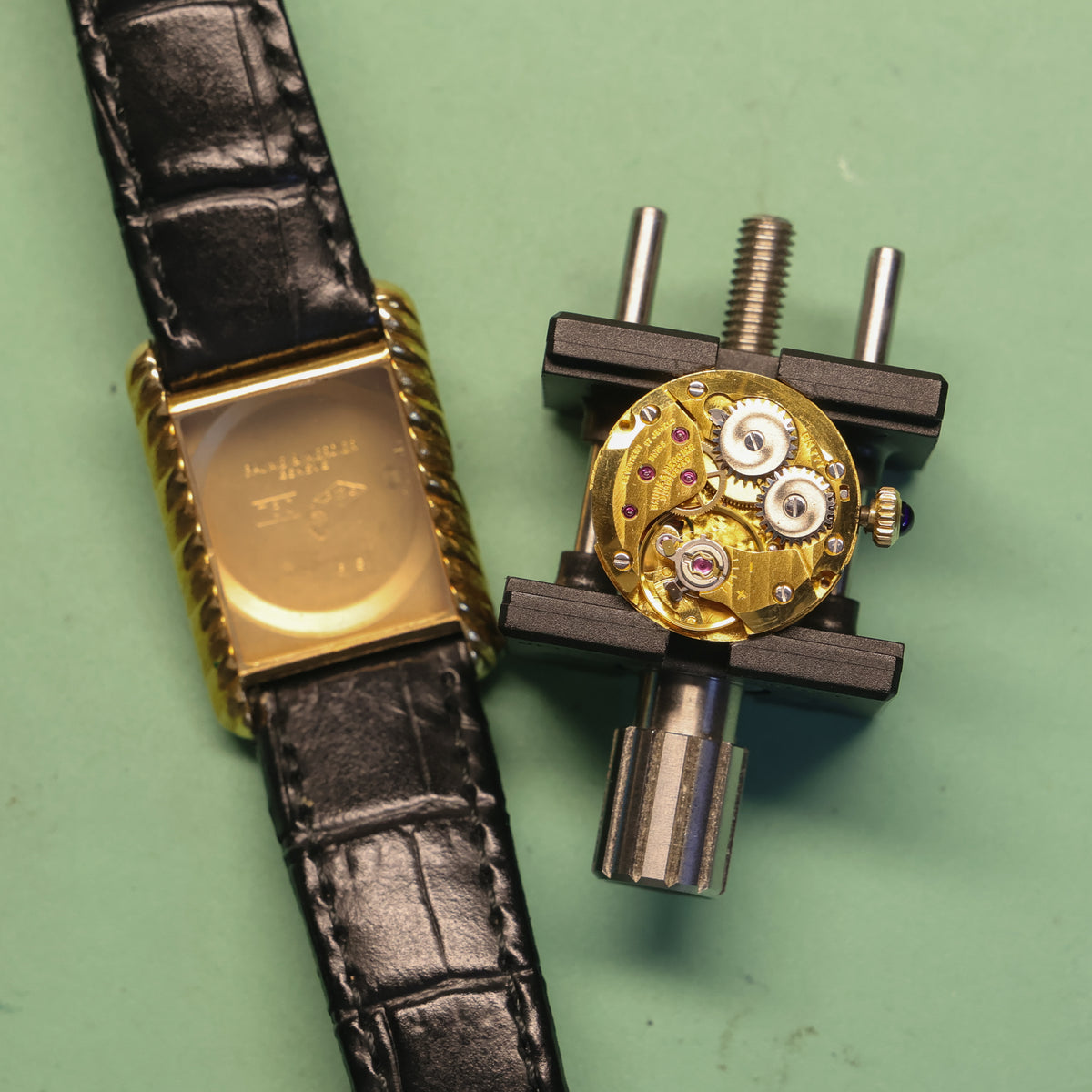 Baume & Mercier Ref. 38307 Tank Style 'Twisted' 18K Yellow Gold