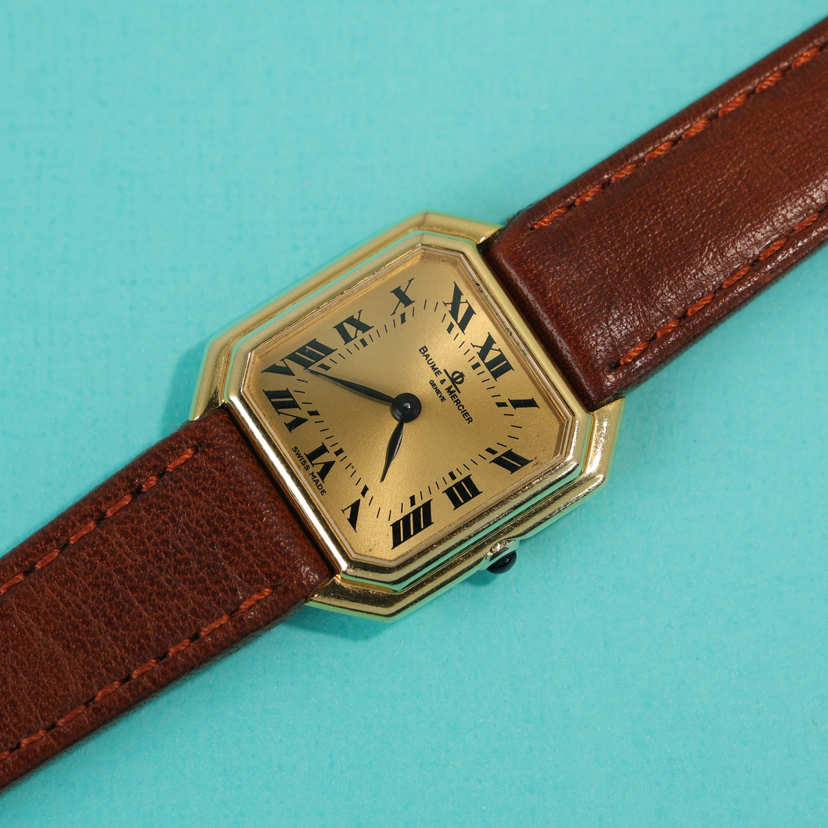 Baume & Mercier 'Ceinture' Ref. 38259 18K Yellow Gold Small Champagne