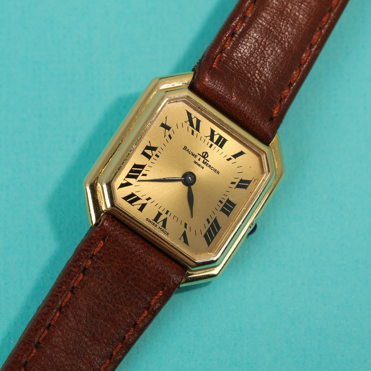 Baume & Mercier 'Ceinture' Ref. 38259 18K Yellow Gold Small Champagne