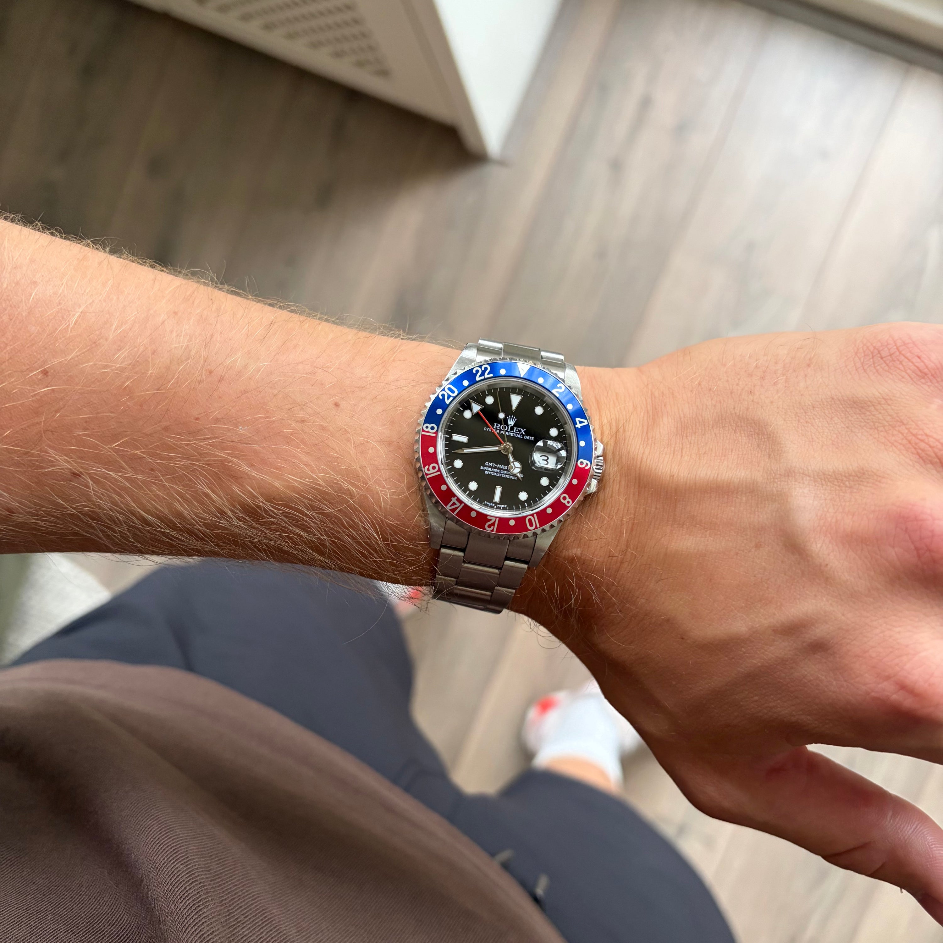 Rolex GMT-Master II Ref. 16710 Pepsi With Original Box and Papers