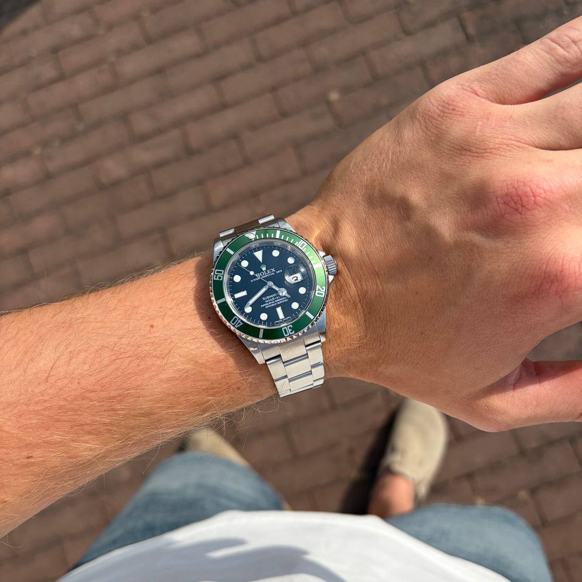 Rolex Submariner Ref. 16610LV 'Kermit' Box and Papers